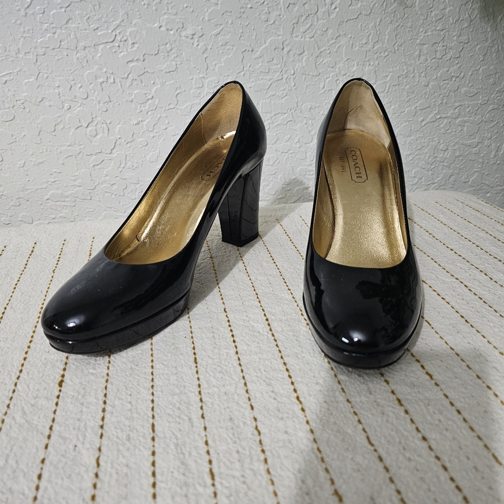 COACH Black Patent pumps - Picture 9 of 10